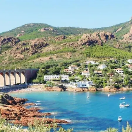 Petit Paradis Vue Mer- Et Calanques A 3 Mn * Saint-Raphael (Var)