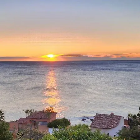 Apartment Petit Paradis Vue Mer- Et Calanques A 3 Mn Saint-Raphael (Var)